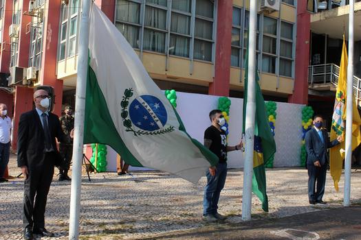 Abertura da Semana da Pátria tem cerimônia restrita por conta da Covid-19, em Paranavaí