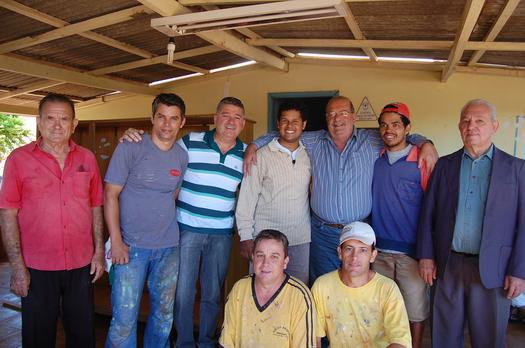 “Pintores Solidários” antecipam o Natal do Asilo de Santa Isabel do Ivaí