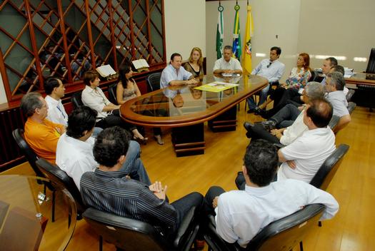 Paranavaí começa a preparar campanha de natal