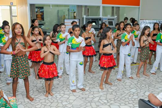 Apresentações marcaram comemoração do Dia da Consciência Negra na rede municipal, em Paranavaí