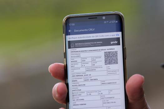 Documento de propriedade de veículos também passa a ser digital