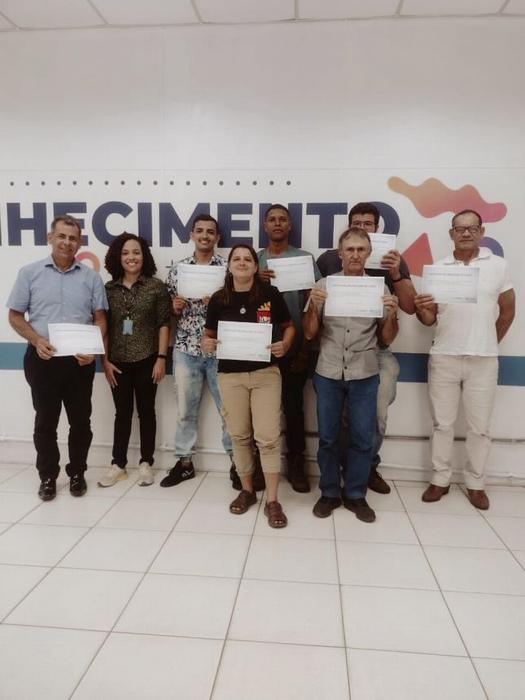 Curso de eletricidade predial básica qualifica 10 profissionais, em Paranavaí