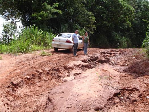 Prefeito avalia estragos causados pela chuva nas estradas rurais