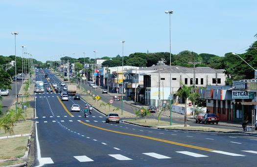 O trabalho, que se estendeu da rotatória da Praça dos Expedicionários até a rotatória do Posto Bandeirantes, começou a ser realizado no início do mês de março