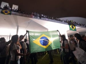 Congresso Nacional em Brasília foi tomado por manifestantes