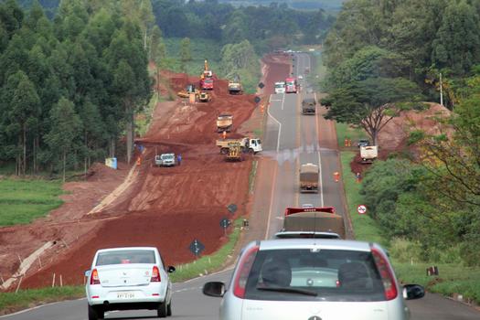 Obras de duplicação da BR 376 na região de Paranavaí