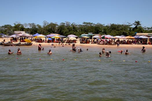 Praias do Rio Paraná têm reforço em segurança, saúde e esportes