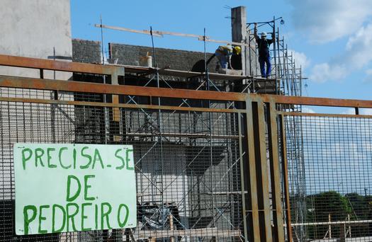 Alta demanda na construção civil em Paranavaí
