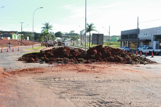 Retirada das rotatórias da Avenida Heitor Furtado, em Paranavaí