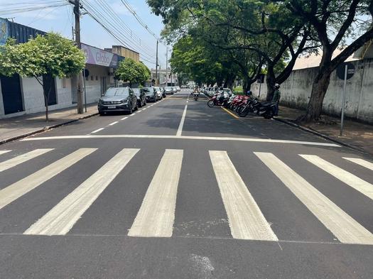 Município finaliza obra de recapeamento asfáltico na Rua Souza Naves, em Paranavaí