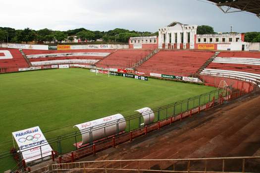 Estádio Waldomiro Wagner, em Paranavaí